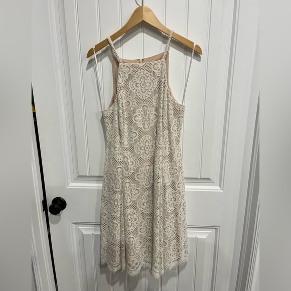 Vince Camuto Dresses & Skirts - Knee Length White Lace Dress